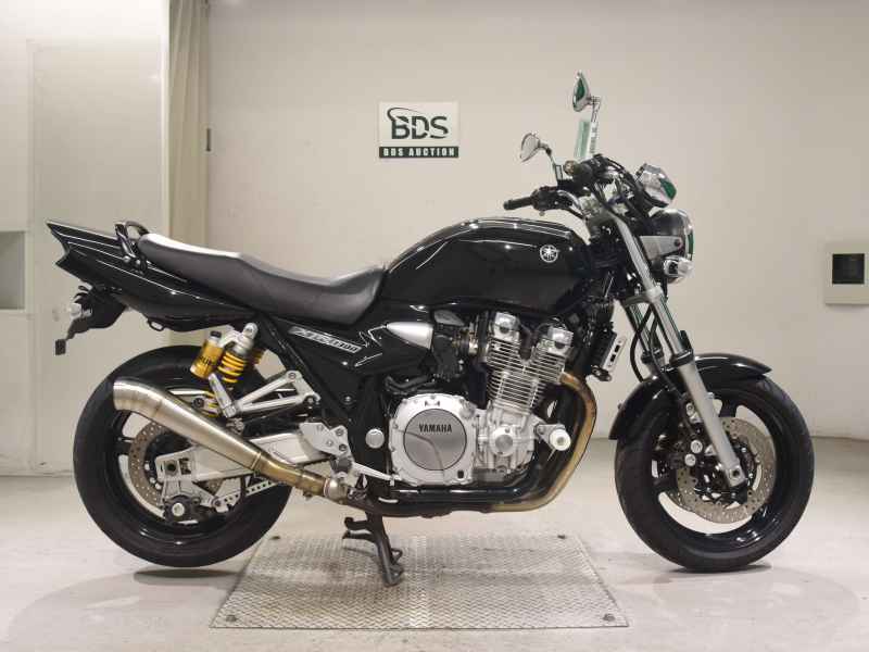 Yamaha XJR1300 2010