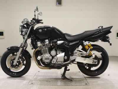 Yamaha XJR1300 2010