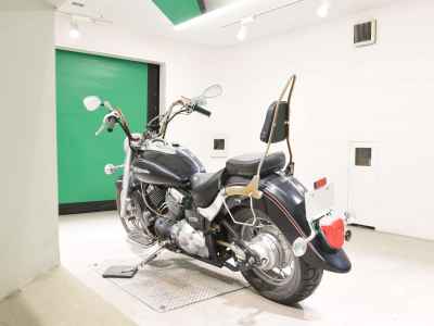 Yamaha XVS400 Drag Star Classic 2011