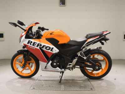 Honda CBR250R 2015