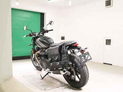 Triumph Speed Twin 900 2025