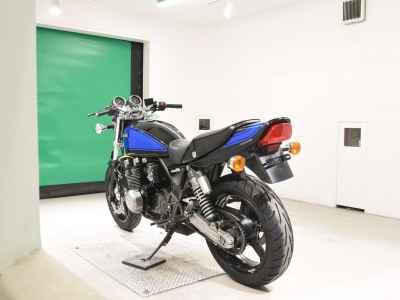 Kawasaki Zephyr 400 2009