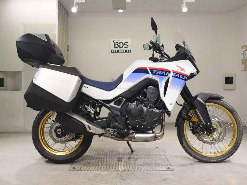 Honda Transalp 750 2025