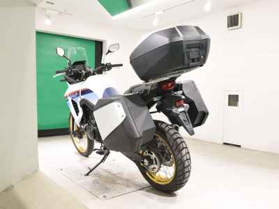 Honda Transalp 750 2025