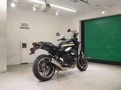 Kawasaki Z900RS 2022