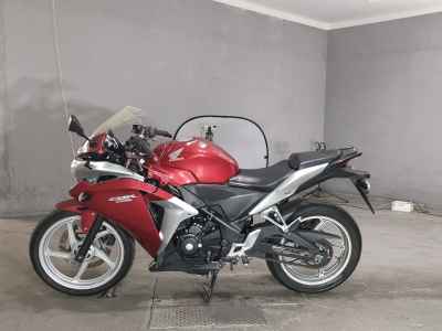 Honda CBR250R 2011
