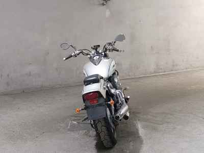 Yamaha XVS400 Drag Star