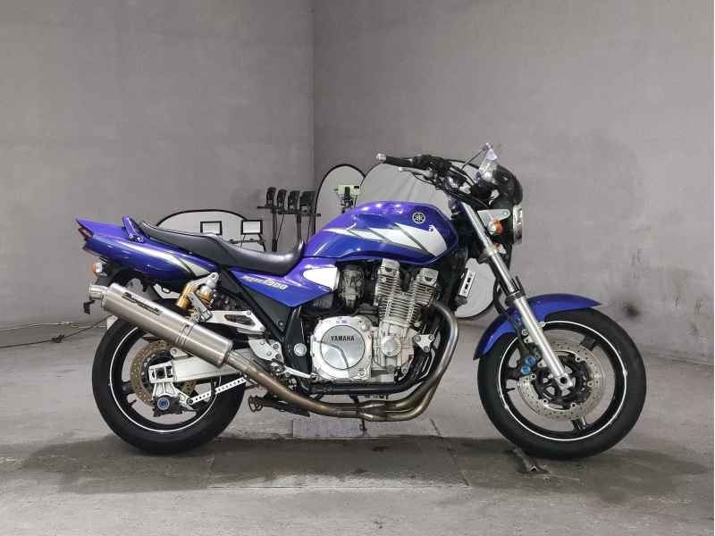 Yamaha XJR1300 2005