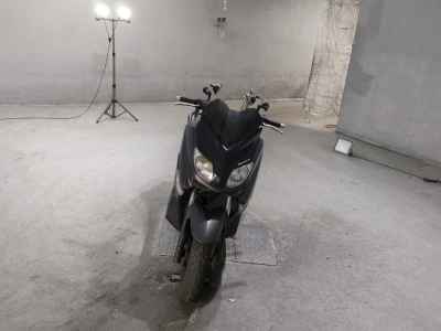 Yamaha XMAX 250