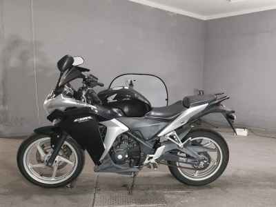 Honda CBR250R 2011