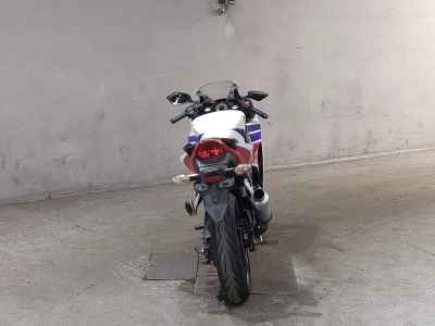 Honda CBR250R 2015