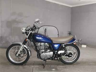 Yamaha SR400 2021