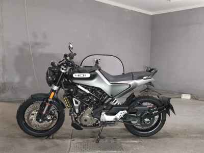 Husqvarna Svartpilen 401 2020