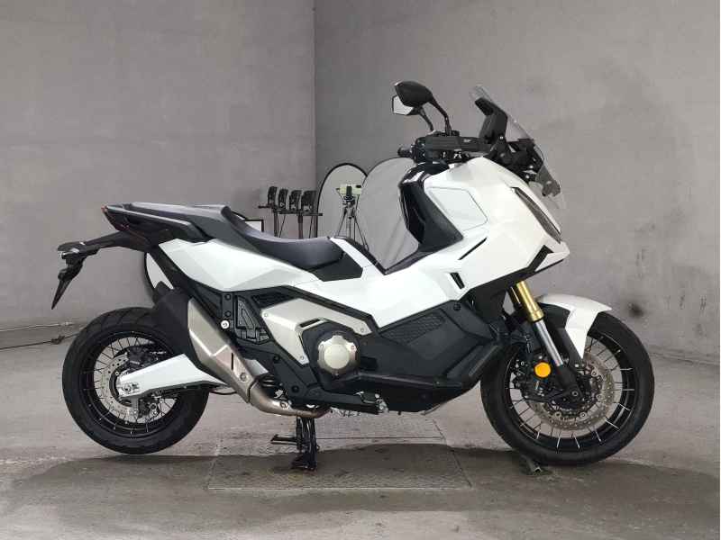 Honda X-Adv 750 2025
