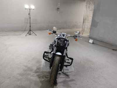 Harley-Davidson Breakout FXBR1920 2023