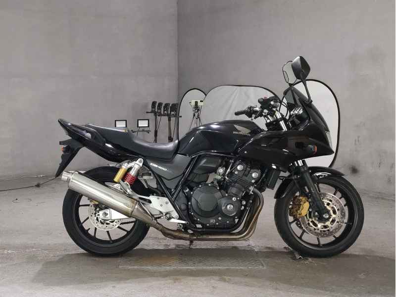 Honda CB400SFV 2016