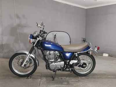 Yamaha SR400 2021