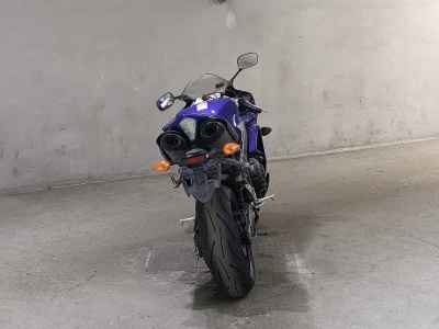 Yamaha YZF-R1