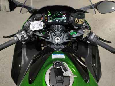 Kawasaki Ninja H2 SX 2023