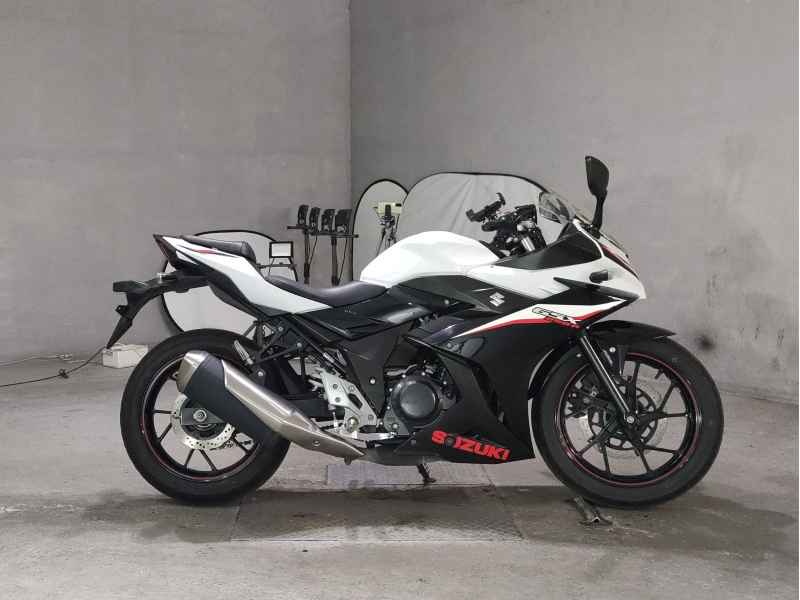 Suzuki GSX250R