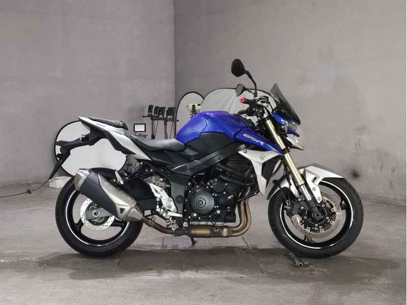 Suzuki GSR750 2014