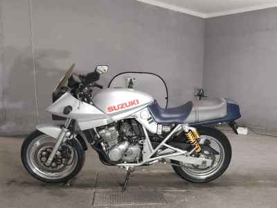 Suzuki GSX250S Katana