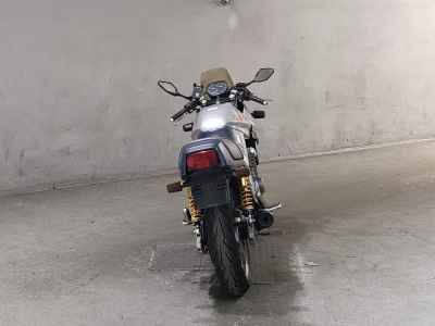 Suzuki GSX250S Katana