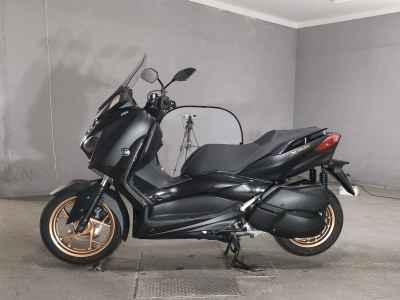 Yamaha XMAX 250