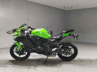 Kawasaki Ninja ZX-25R 2022