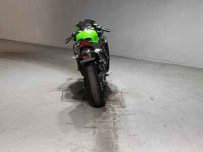 Kawasaki Ninja ZX-25R 2022