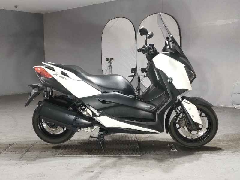 Yamaha XMAX 250