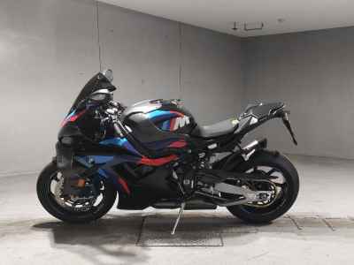 BMW M1000RR 2025