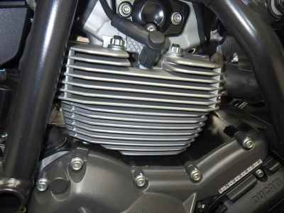 Ducati Scrambler Full Throttle 2015