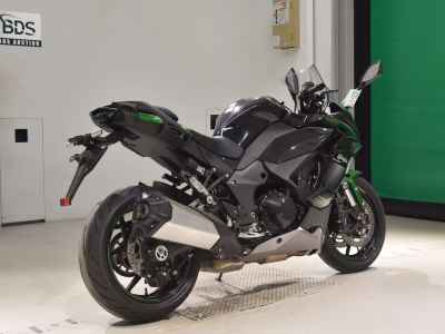 Kawasaki Ninja 1000SX 2023
