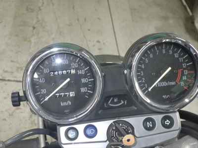 Kawasaki Zephyr 400 2010