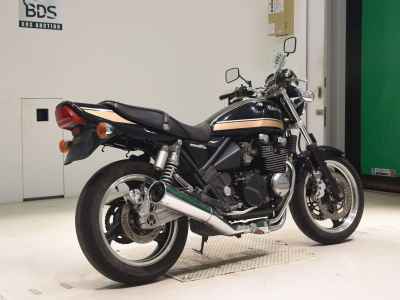 Kawasaki Zephyr 400 2010