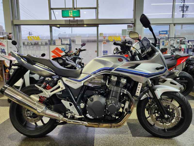 Honda CB1300 Super Boldor 2023