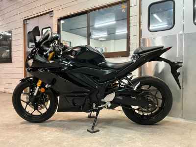 Yamaha YZF-R3 2020