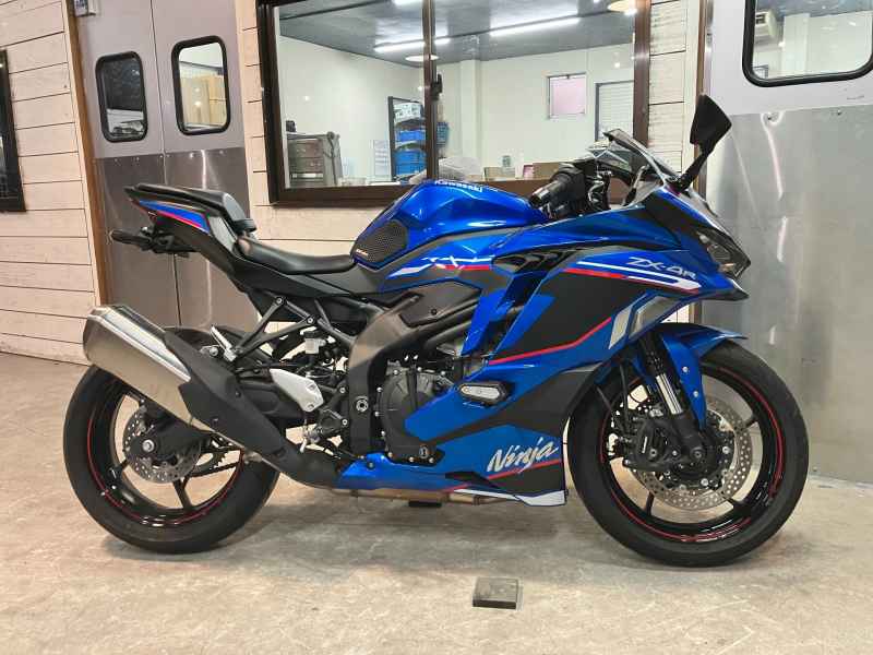 Kawasaki Ninja ZX-4R SE 2024