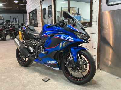 Kawasaki Ninja ZX-4R SE 2024