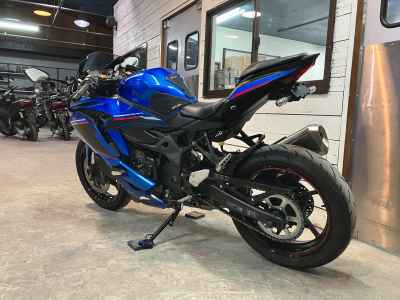 Kawasaki Ninja ZX-4R SE 2024