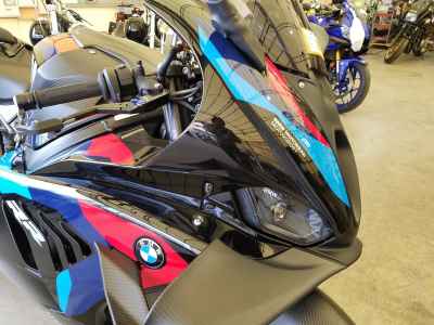 BMW M1000RR 2025