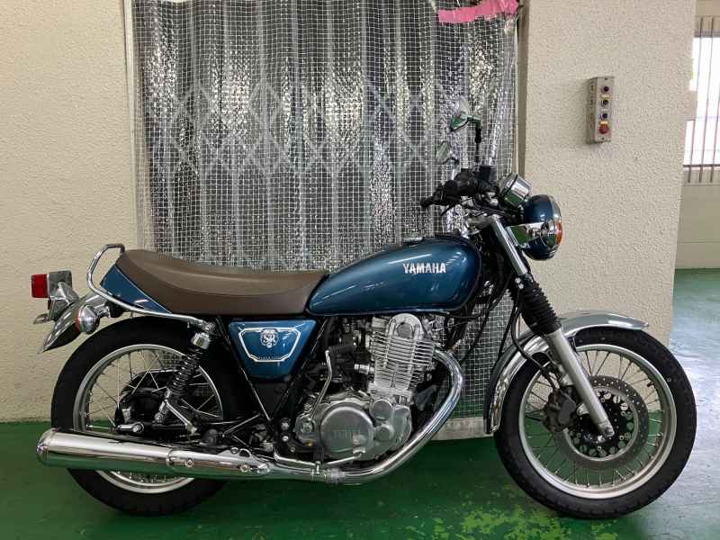 Yamaha SR400 2020