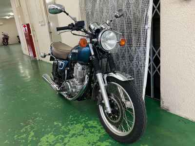 Yamaha SR400 2020