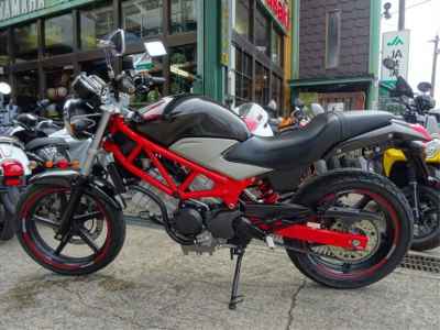 Honda VTR250 2011