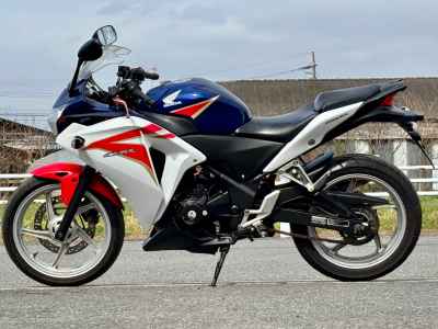 Honda CBR250R 2011