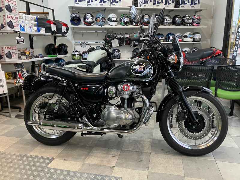 Kawasaki W800 2021