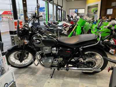 Kawasaki W800 2021