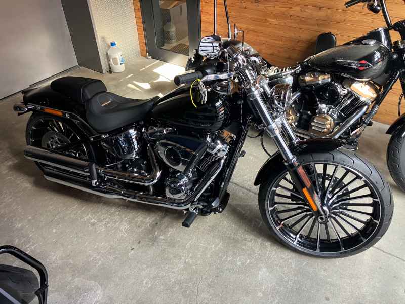 Harley-Davidson Breakout FXBR1920 2025
