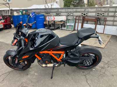 KTM 1290 Super Duke R 2020